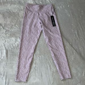 KYODAN  high waist silhouette leggings medium size